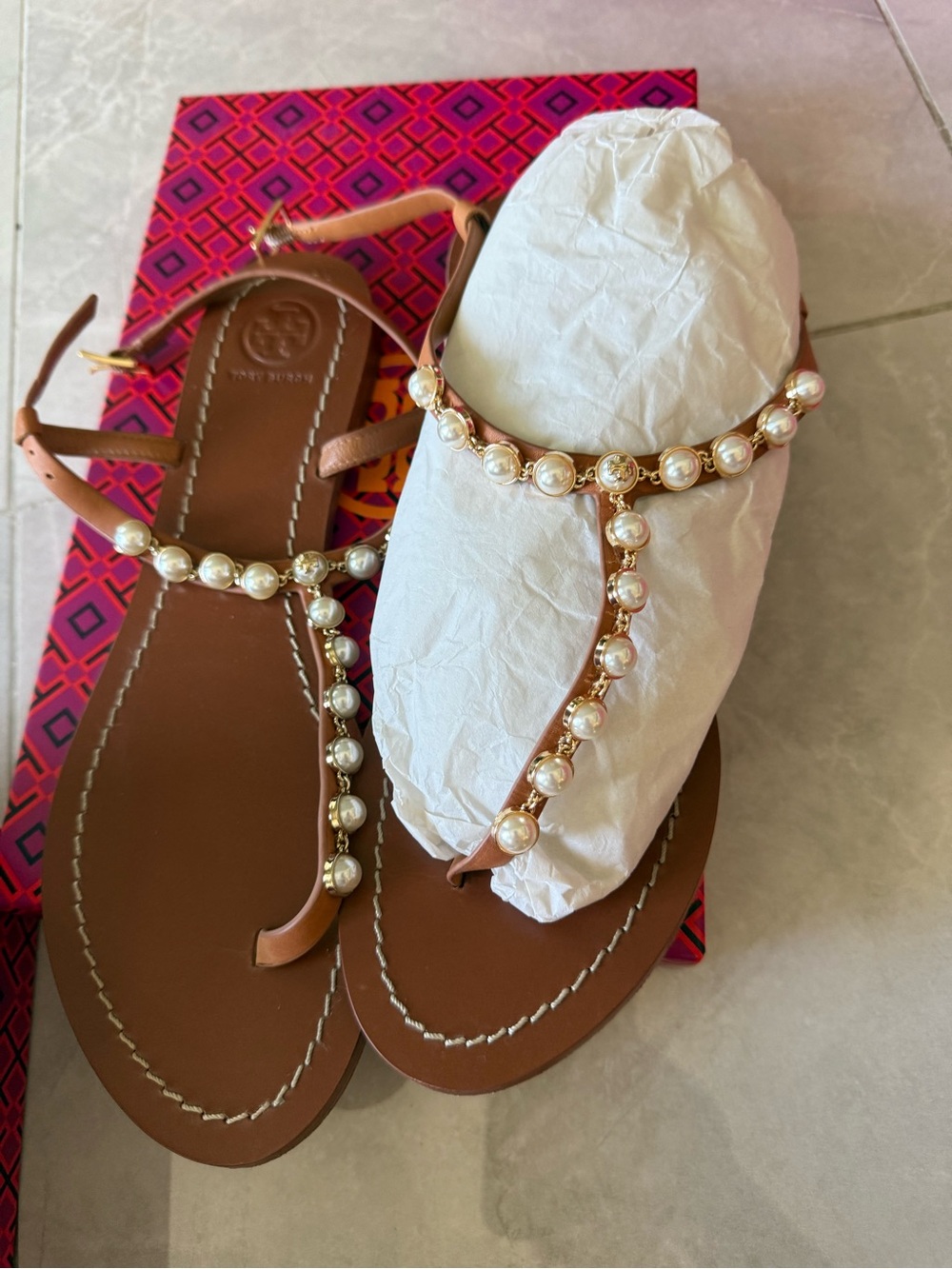 Tory Burch Brown Leather Pearl-Embellished T-Strap Sandals - Picture 4 of 7